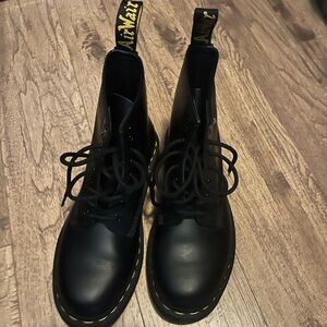 Dr Martens 1460 boots Size 8